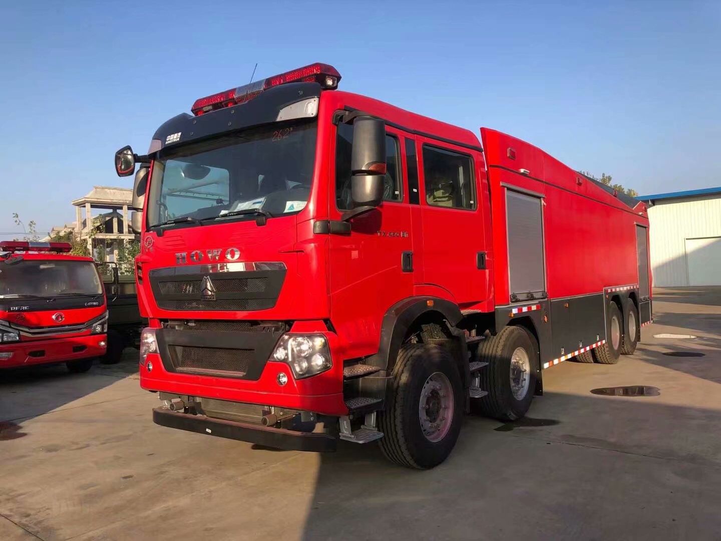 國(guó)六豪沃20噸消防車(chē)