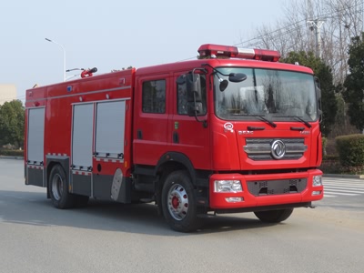 國(guó)六東風(fēng)D9 8噸水罐/泡沫消防車(chē)